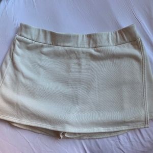 WOMENS NIKE WHITE TENNIS SKIRT SIZE MEDIUM